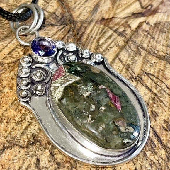 Dark Eudyalite Pendant 2 1/4” - Picture 4 of 13